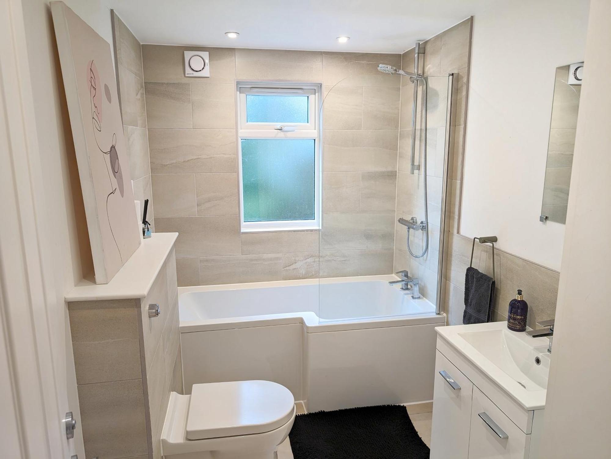 Central Cambridge, Charming 3-Bed House With Free Parking! ภายนอก รูปภาพ